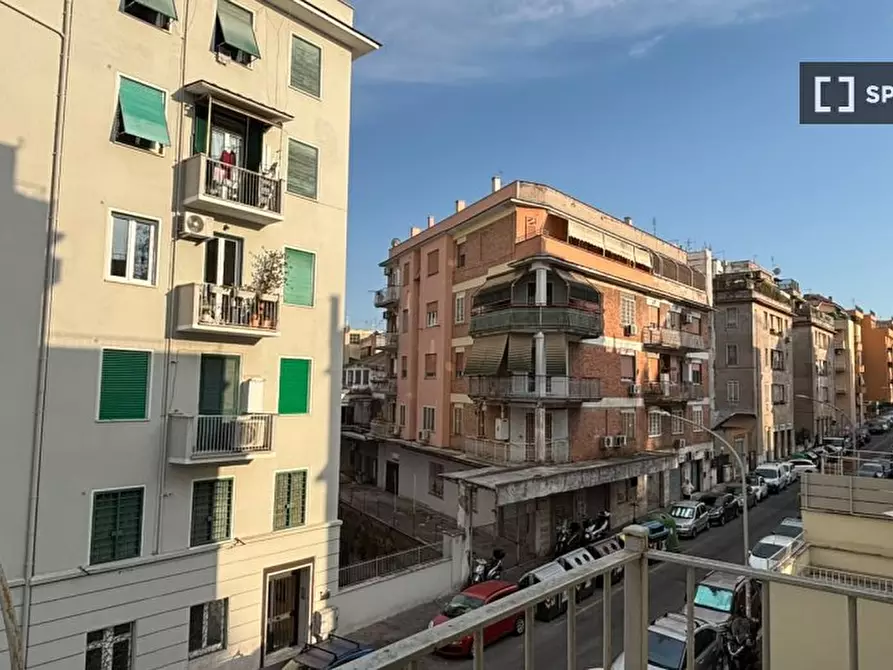 Immagine 5 di Camera condivisa in affitto  in Via Portuense a Roma