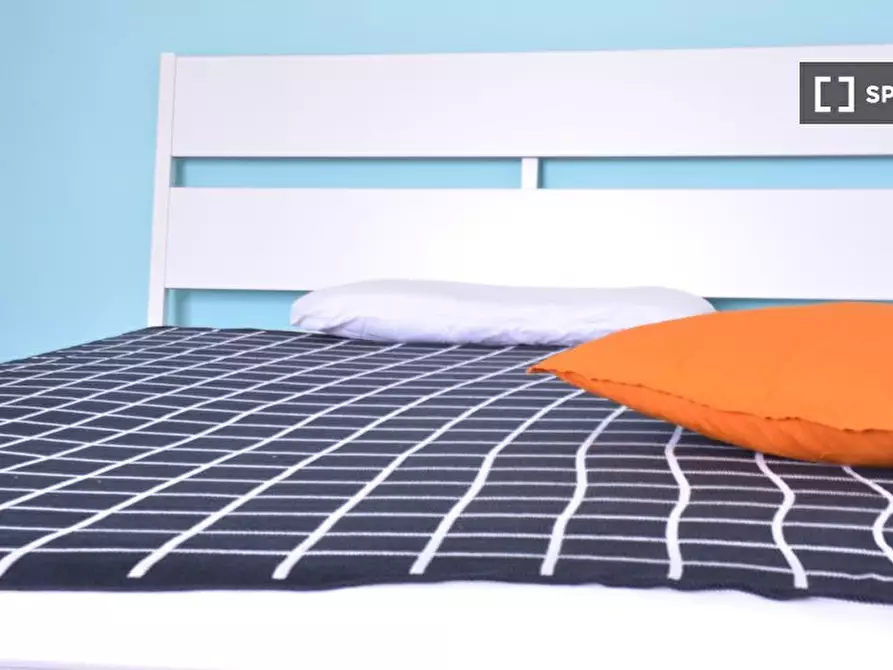 Immagine 12 di Camera condivisa in affitto  in Via dei Giudicati n a Cagliari