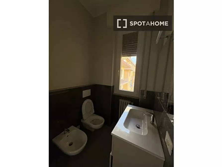 Immagine 10 di Camera condivisa in affitto  in Via Giannotto Bastianelli a Firenze