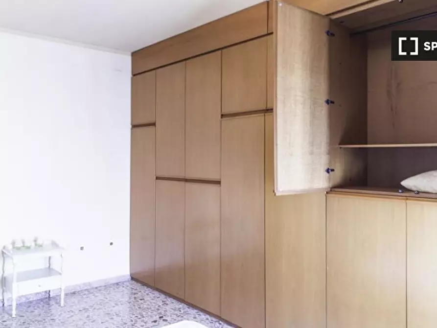 Immagine 3 di Camera condivisa in affitto  in Via Francesco Baracca, 40133 Bologna BO, Italy a Bologna