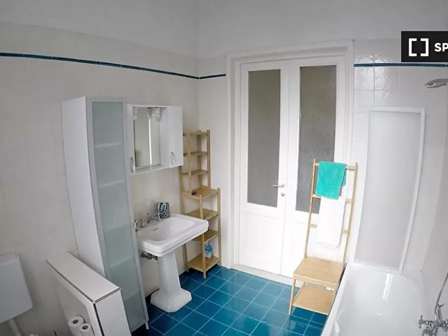 Immagine 11 di Camera condivisa in affitto  in Via della Cernaia a Firenze