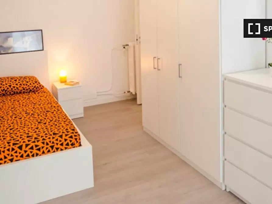 Immagine 2 di Camera condivisa in affitto  in Piazza Emanuele Filiberto a Torino