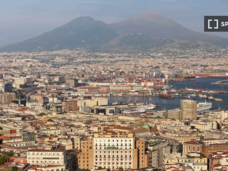 Immagine 13 di Appartamento in affitto  in Vico Pedamentina a San Martino a Napoli