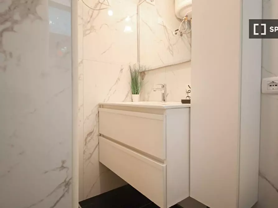 Immagine 10 di Appartamento in affitto  in Via Cesena a Roma