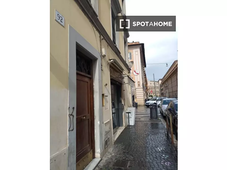 Immagine 1 di Ufficio in affitto  in Via di S. Giovanni in Laterano a Roma
