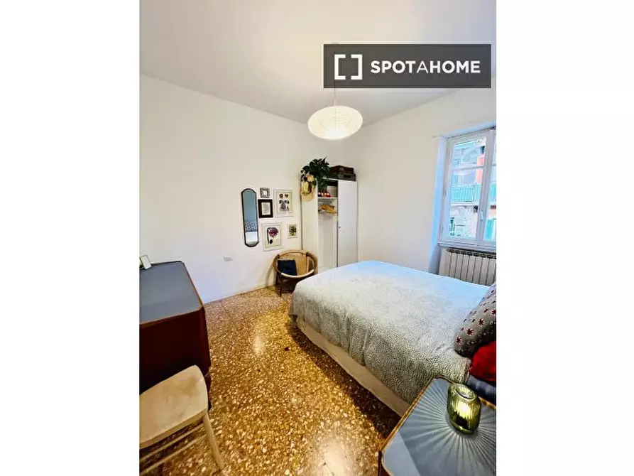 Immagine 2 di Camera condivisa in affitto  in Via Giuseppe Cei a Roma