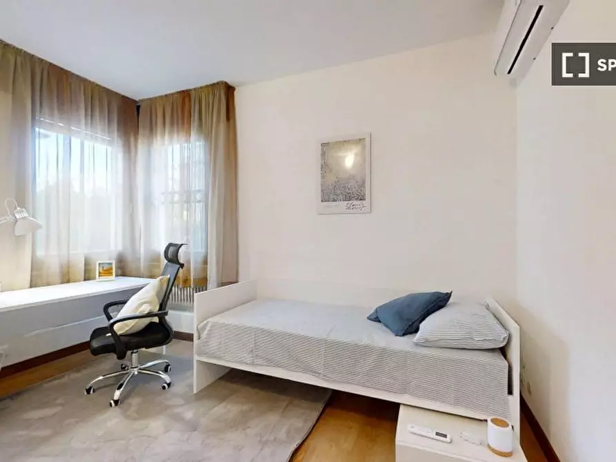 Immagine 1 di Camera condivisa in affitto  in VIA CERNAIA a Padova