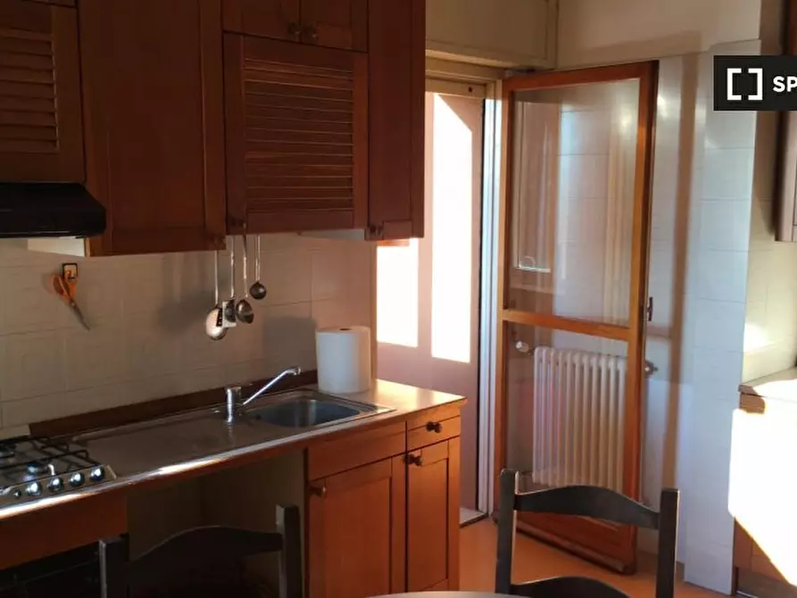 Immagine 6 di Camera condivisa in affitto  in Via San Donato a Bologna