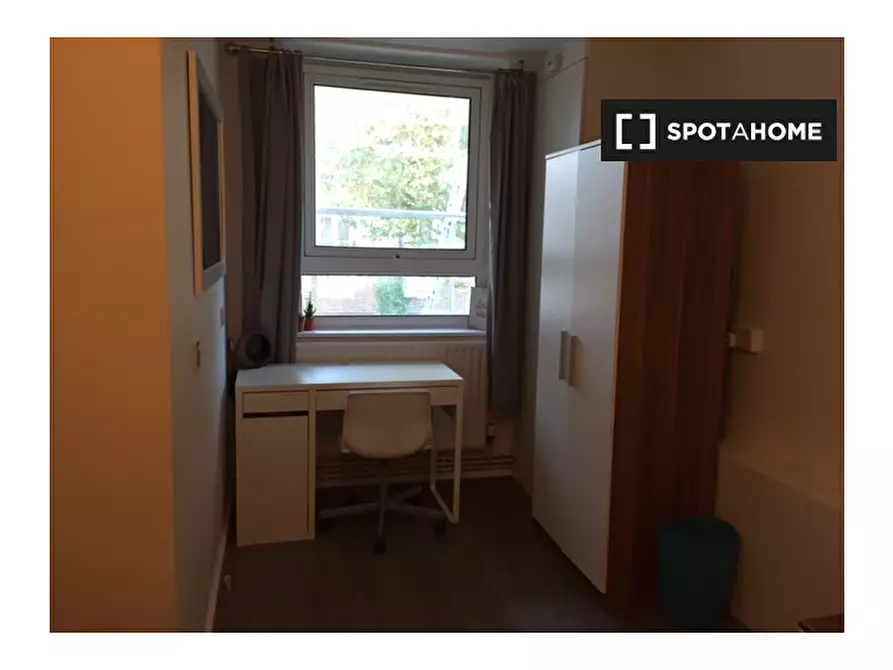 Immagine 5 di Camera condivisa in affitto  in Spey Street a Poplar
