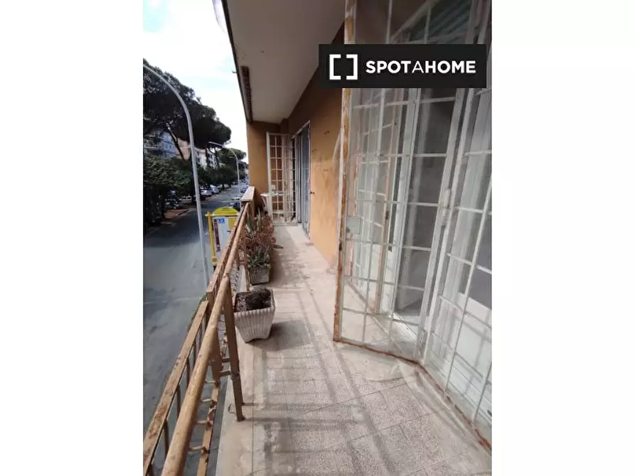 Immagine 4 di Camera condivisa in affitto  in Via Giulio Aristide Sartorio, 00147 Roma RM, Italy a Roma