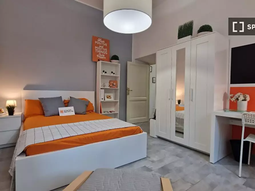 Immagine 2 di Camera condivisa in affitto  in Via Ostiense a Roma