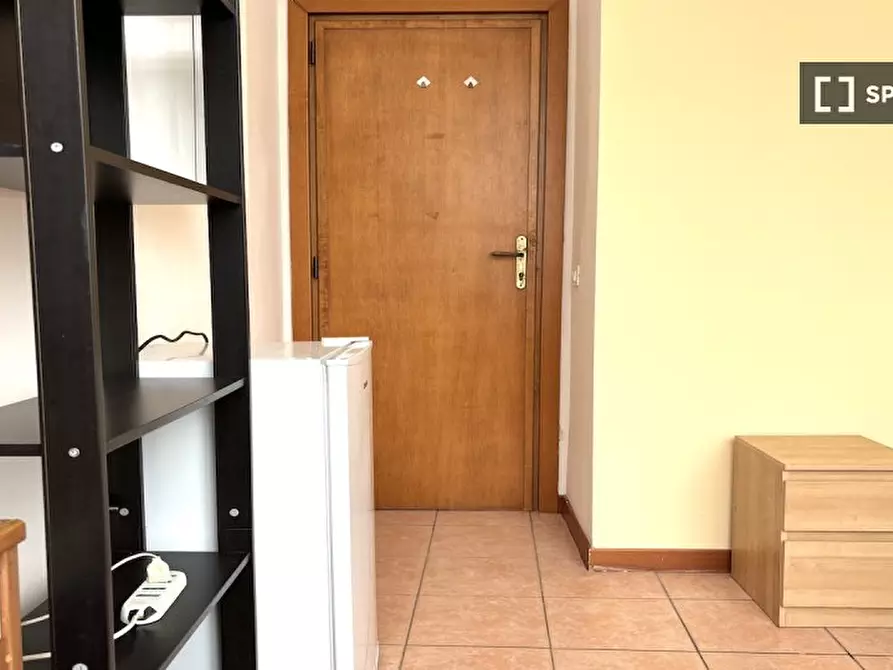 Immagine 1 di Camera condivisa in affitto  in Via Alessandro Brisse a Roma