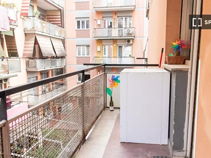 Immagine 4 di Camera condivisa in affitto  in Via Tuscolana a Roma