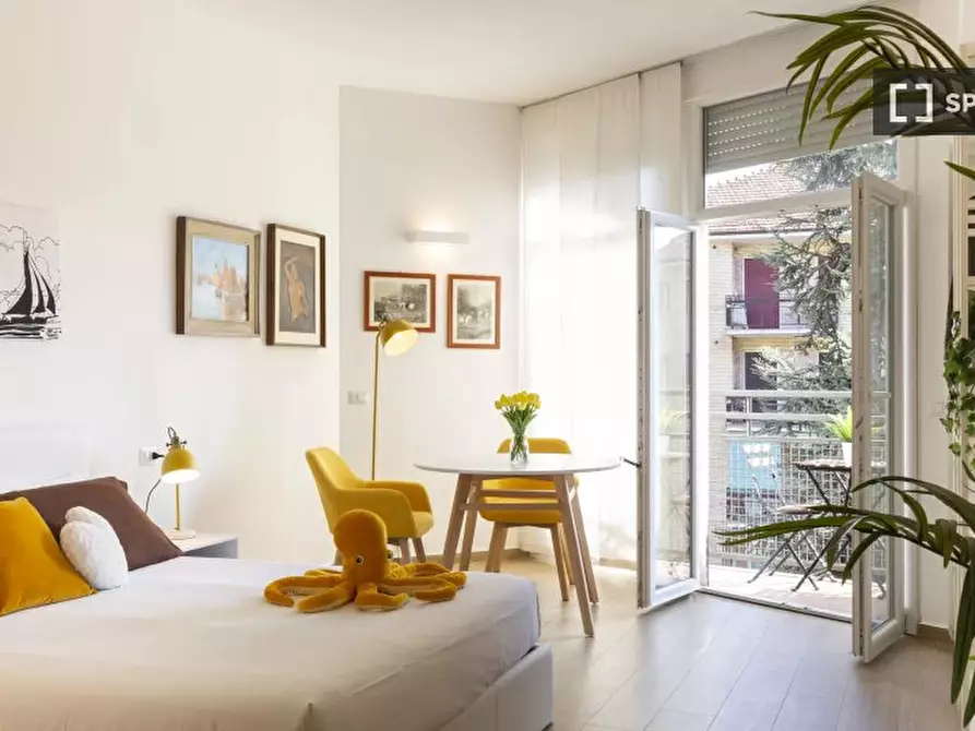 Immagine 17 di Appartamento in affitto  in Via dei Tulipani a Milano