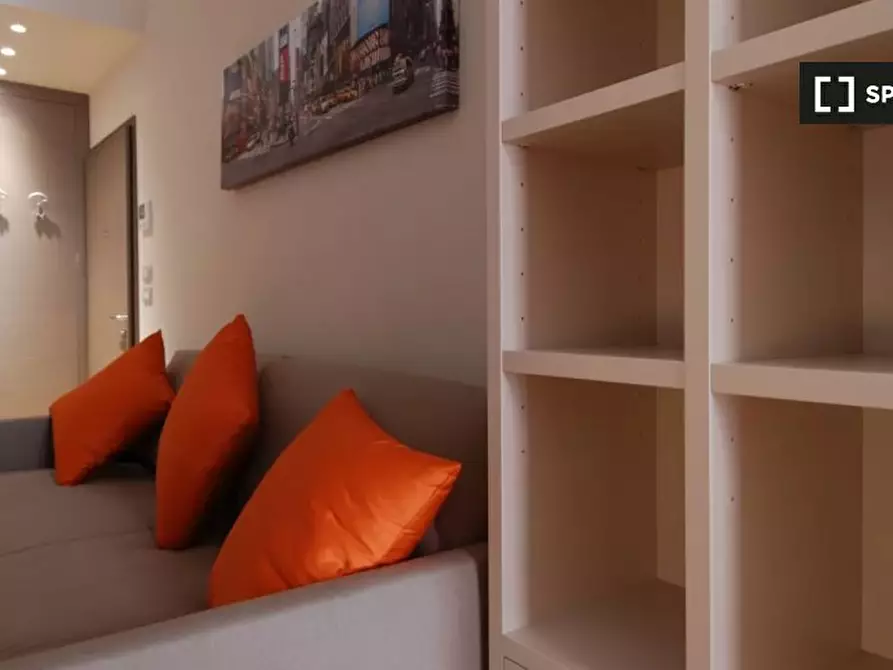 Immagine 3 di Appartamento in affitto  in Via Rizzoli a Bologna