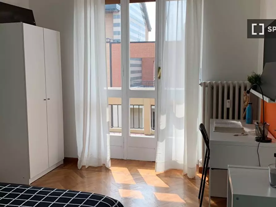 Immagine 17 di Camera condivisa in affitto  in Via Elba n. a Torino