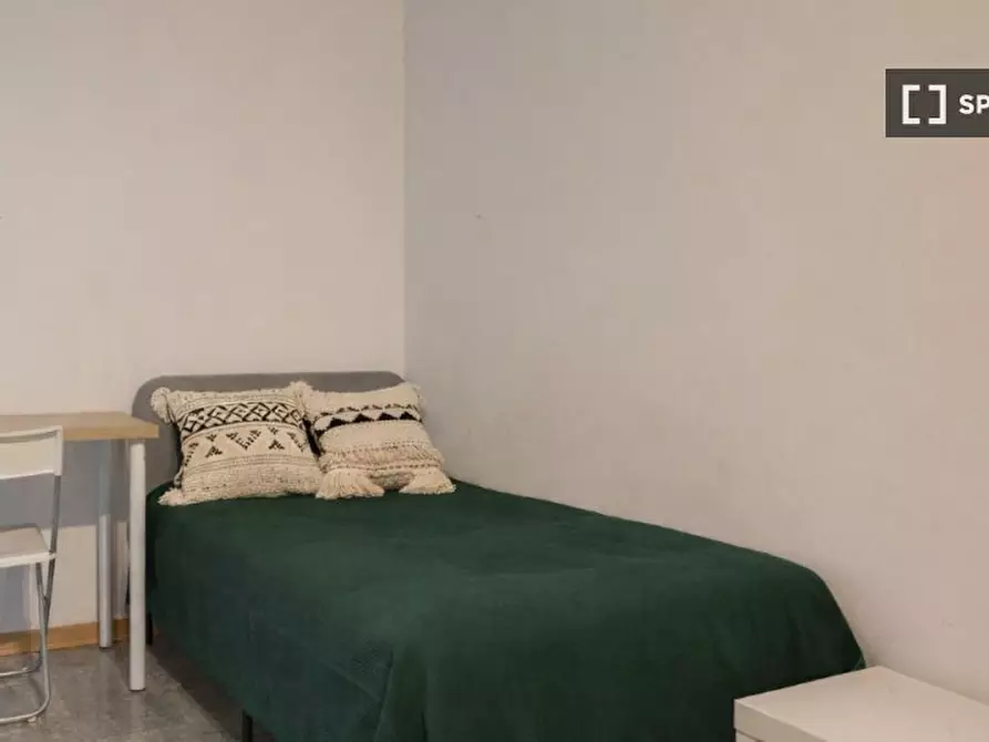 Immagine 2 di Camera condivisa in affitto  in Viale Quirico Filopanti a Bologna