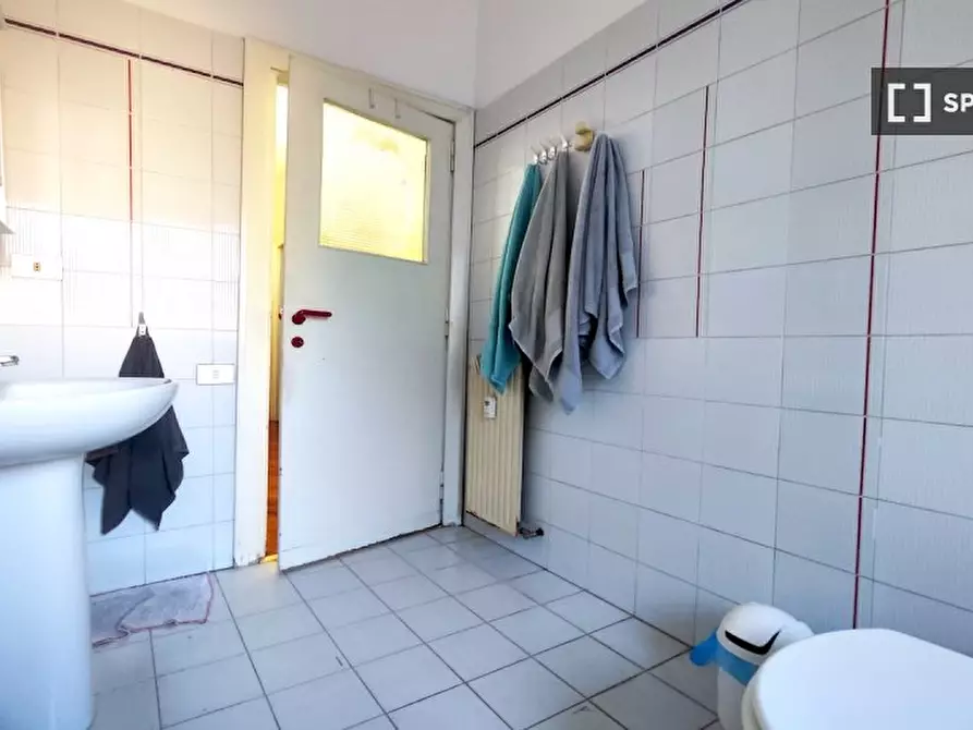 Immagine 14 di Camera condivisa in affitto  in Viale Egeo, 00144 Roma RM, Italy a Roma