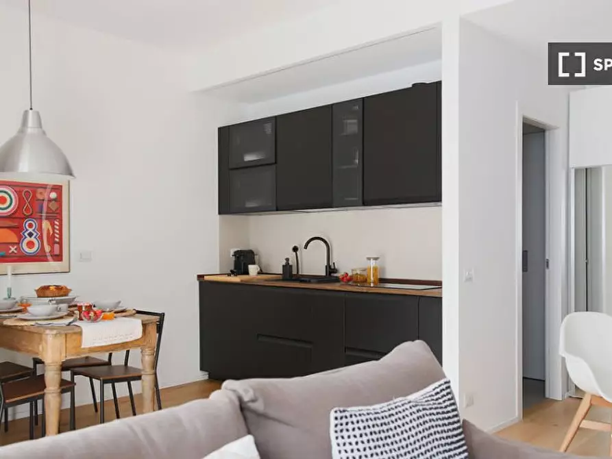 Immagine 1 di Appartamento in affitto  in Via Francesco Burlamacchi a Milano