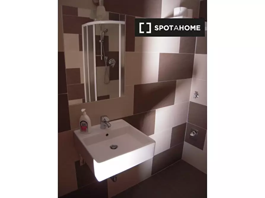 Immagine 6 di Ufficio in affitto  in Via Alessandro Stoppato a Bologna