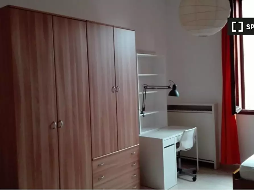 Immagine 9 di Camera condivisa in affitto  in Via S. Vitale a Bologna