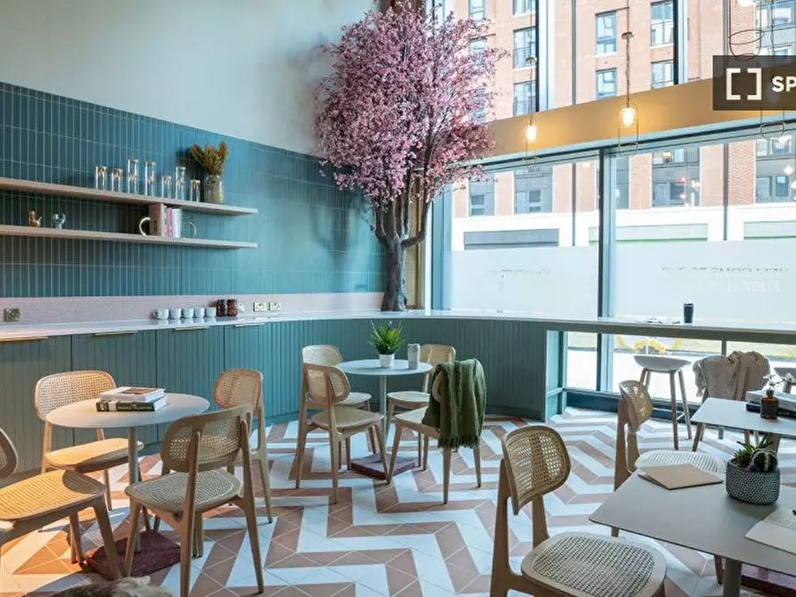 Immagine 9 di Ufficio in affitto  in Merchant Street a Brent