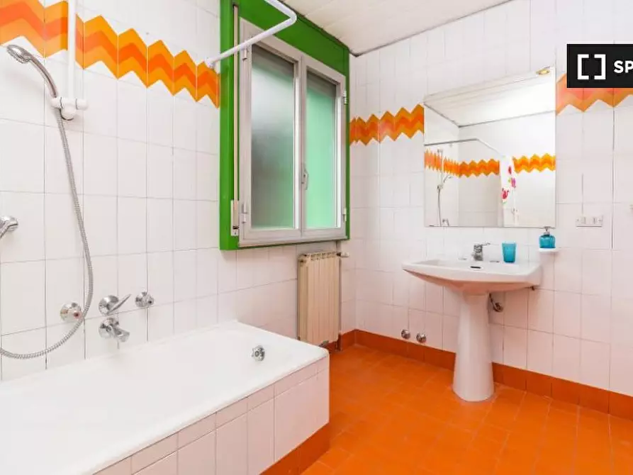 Immagine 12 di Camera condivisa in affitto  in Via del Ponte All'Asse a Firenze