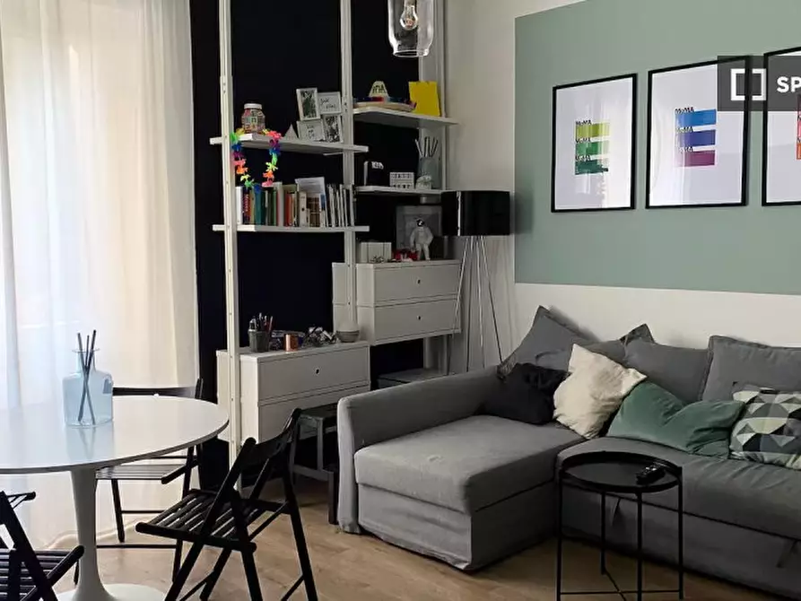 Immagine 1 di Appartamento in affitto  in Via Lario a Milano