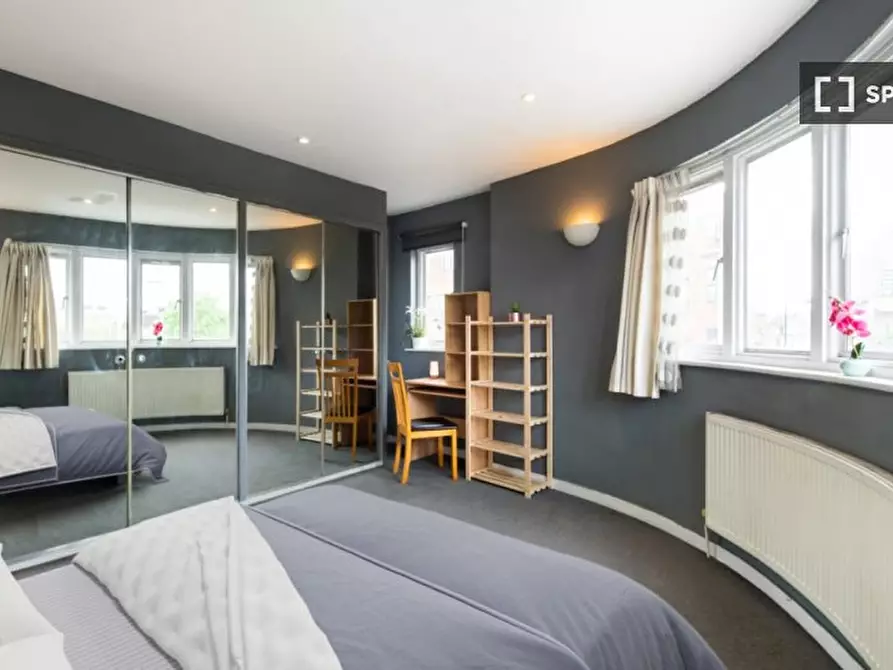 Immagine 13 di Camera condivisa in affitto  in KINGS ROAD a Kensington