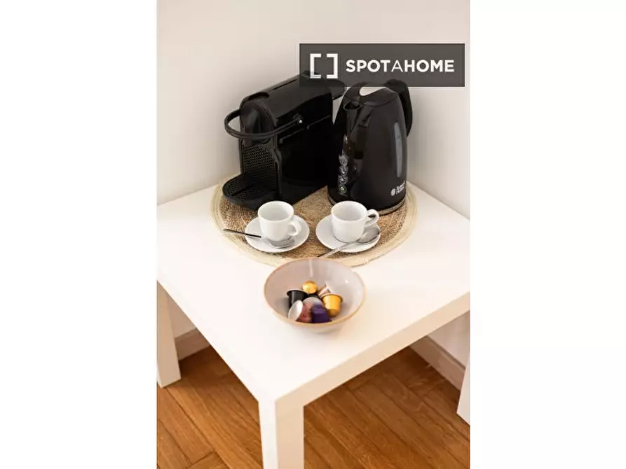 Immagine 7 di Ufficio in affitto  in Via del Moro a Roma