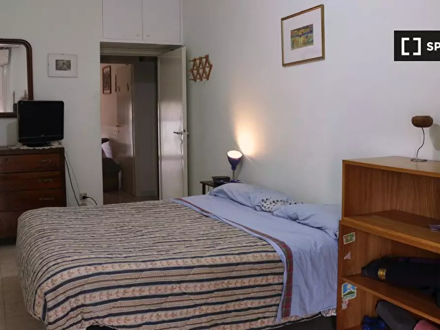 Immagine 2 di Camera condivisa in affitto  in Via Giuseppe de Robertis, 00143 Roma RM, Italy a Roma