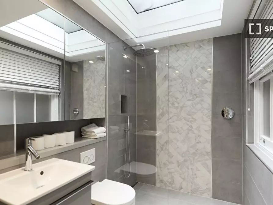 Immagine 9 di Appartamento in affitto  in Kensington Gardens Square a Paddington
