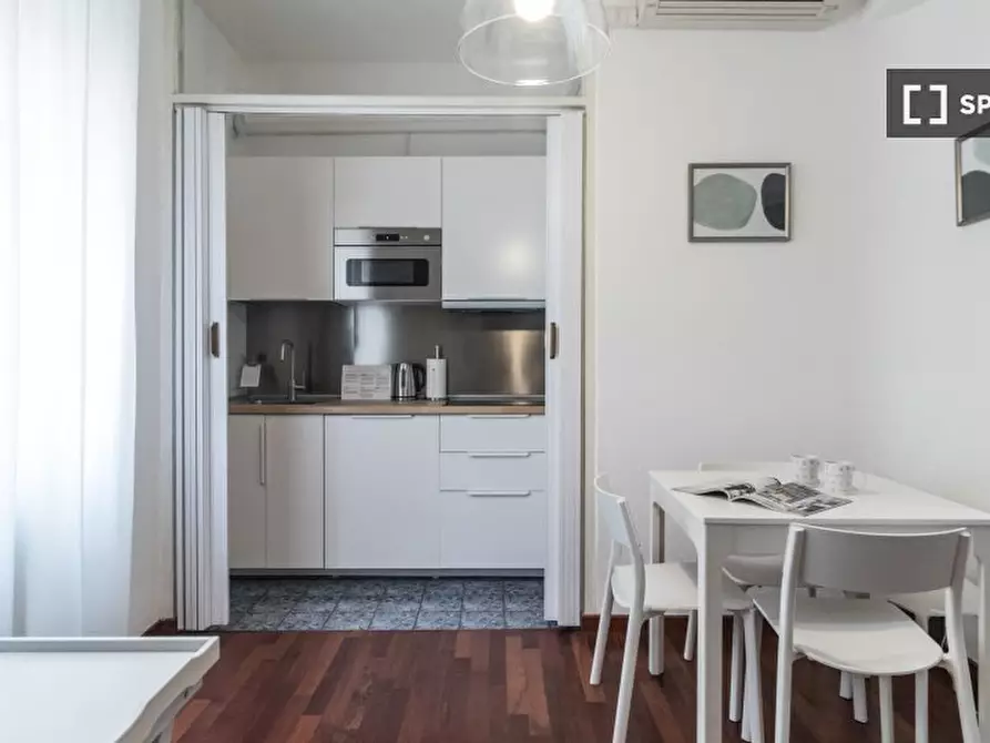 Immagine 10 di Appartamento in affitto  in Viale Col di Lana a Milano