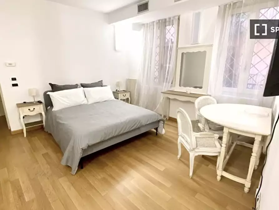 Immagine 7 di Ufficio in affitto  in Via Agnello a Milano