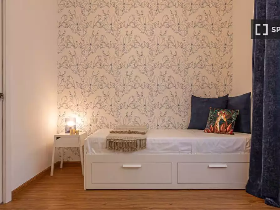 Immagine 16 di Appartamento in affitto  in Via dei Gozzadini a Roma