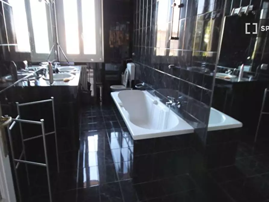 Immagine 16 di Camera condivisa in affitto  in Via Bernina a Milano