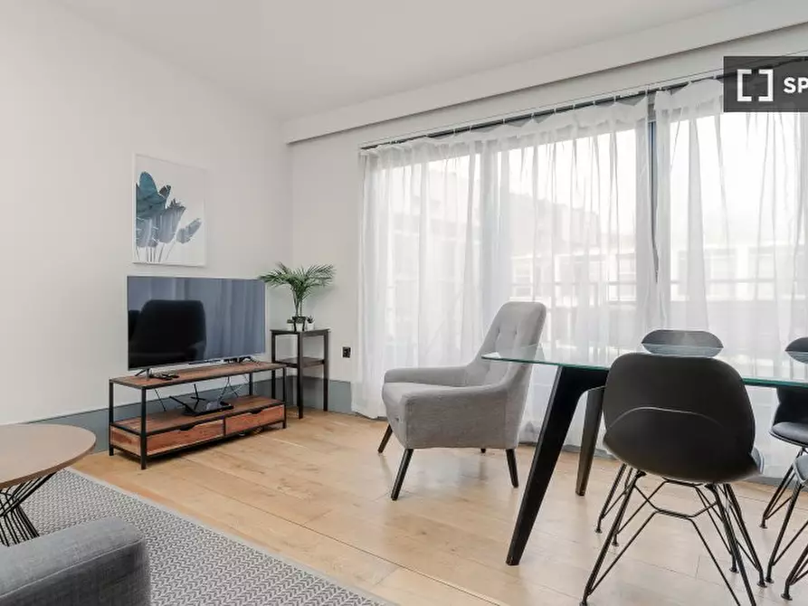 Immagine 12 di Appartamento in affitto  in Apartment a Kensington