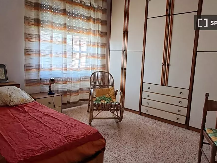 Immagine 3 di Camera condivisa in affitto  in Via Fratelli Pellas a Perugia