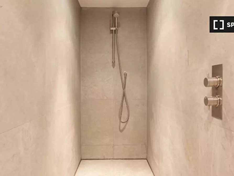 Immagine 2 di Appartamento in affitto  in New Inn Yard a Islington