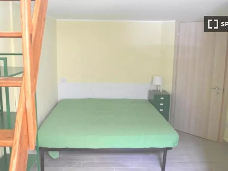 Immagine 1 di Camera condivisa in affitto  in Via Monte S. Michele a Sesto San Giovanni