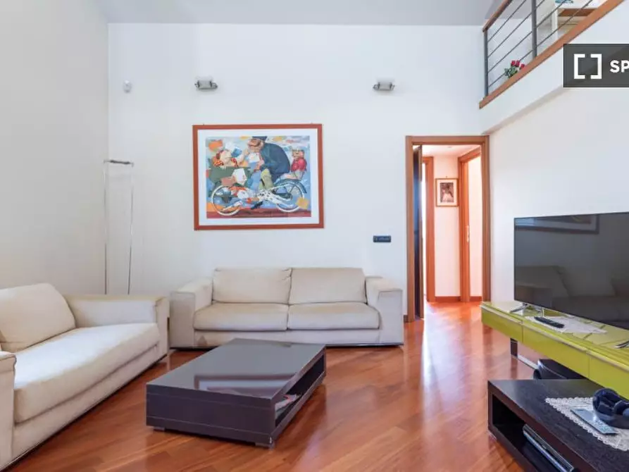 Immagine 4 di Camera condivisa in affitto  in Via Lentini a Roma