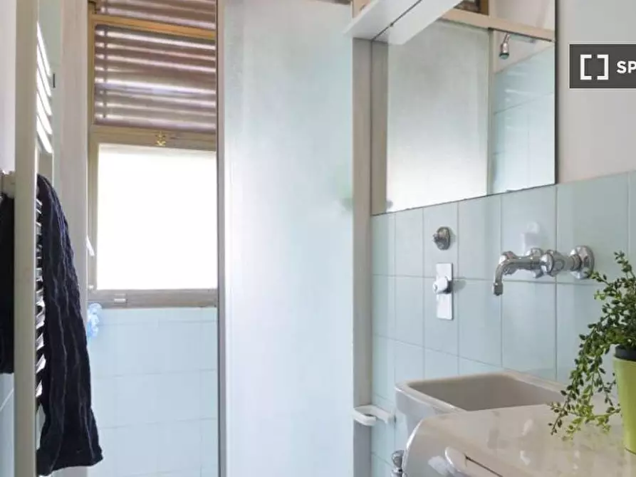 Immagine 9 di Camera condivisa in affitto  in Via Alzaia Naviglio Pavese a Milano