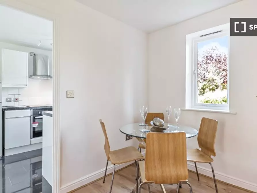 Immagine 7 di Appartamento in affitto  in Churchill Ct a Eltham