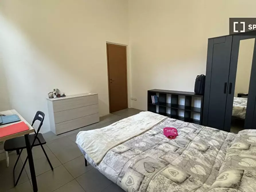 Immagine 16 di Camera condivisa in affitto  in Via Garegnano a Milano