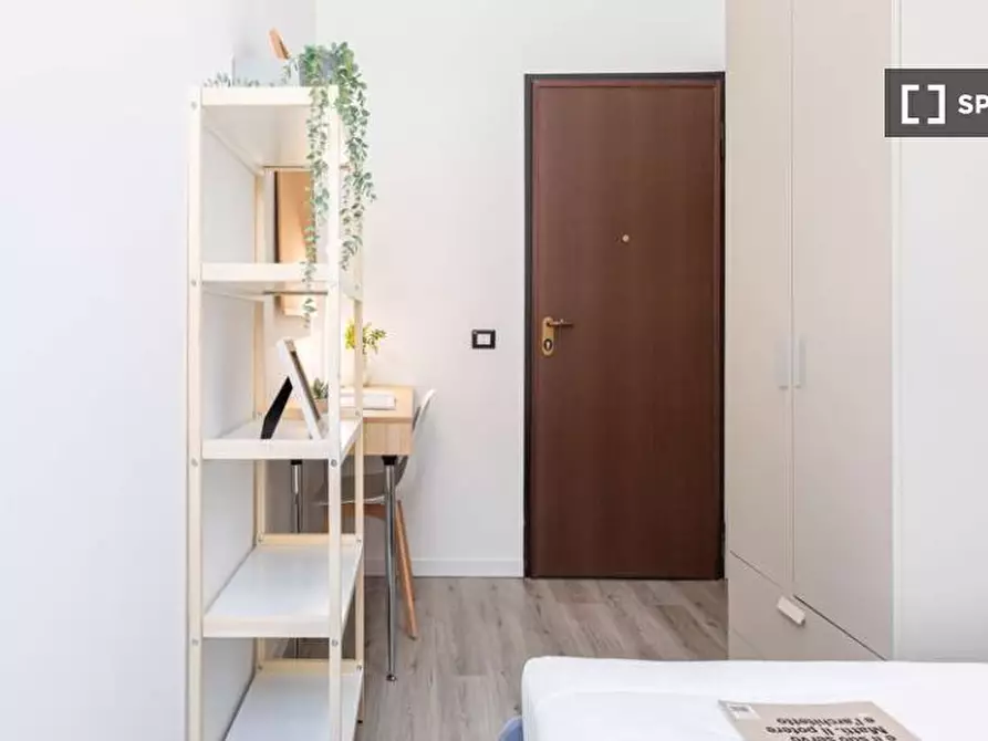 Immagine 5 di Camera condivisa in affitto  in Via Col di Lana a Milano