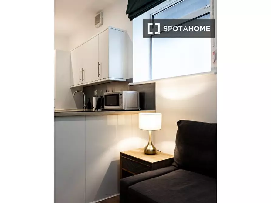 Immagine 7 di Appartamento in affitto  in Nevern Pl a Kensington