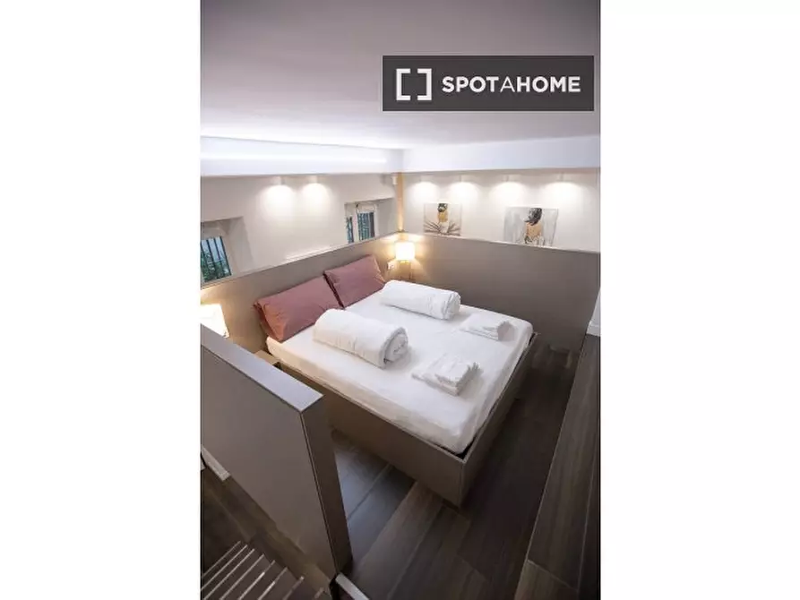 Immagine 4 di Appartamento in affitto  in Via S. Gregorio a Milano