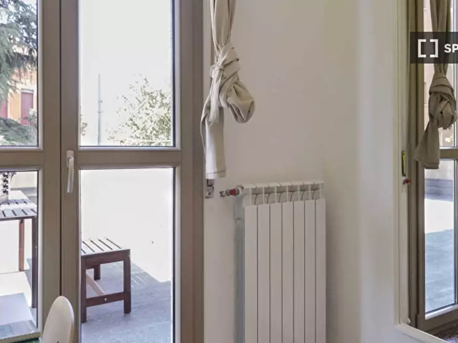 Immagine 3 di Camera condivisa in affitto  in Viale Giovanni Vicini a Bologna