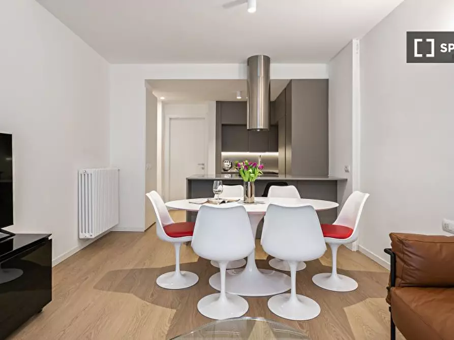 Immagine 9 di Appartamento in affitto  in Via V. Monti a Milano