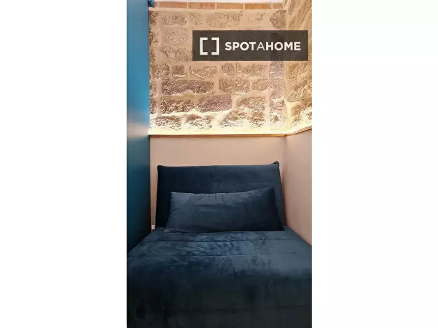 Immagine 19 di Appartamento in affitto  in Via S. Pellegrino a Napoli